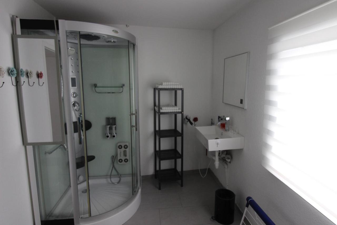 exclusive Wohnung 2 im Herzen der Altstadt in Nähe der Uniklinik Homburg  Exterior foto